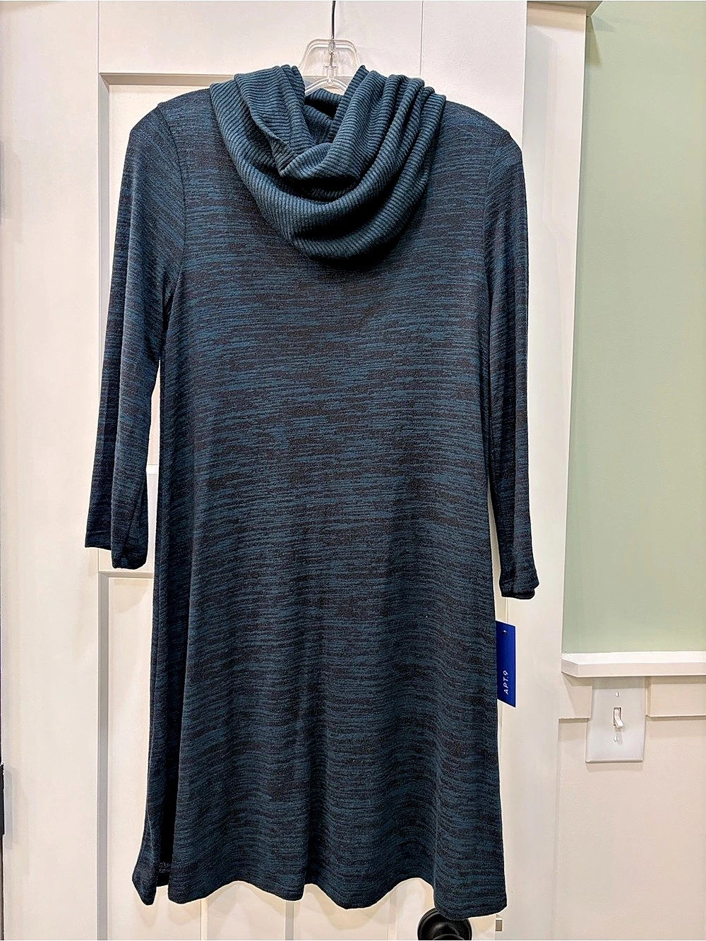 APT. 9 Cowl Neck Midi Dress in Green/Black With Detachable Scarf Size Medium NWT